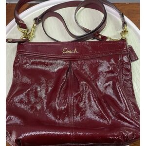 COACH WOMENS DARK RED PATENT LEATHER‎ HOBO HANDBAG PURSE 11x10.5x4